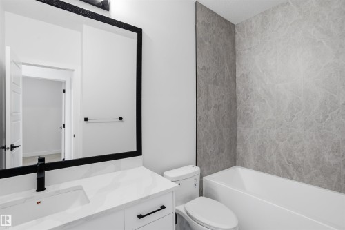 170 Munn Way, Leduc, AB - Indoor Photo Showing Bathroom