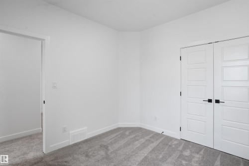 170 Munn Way, Leduc, AB - Indoor Photo Showing Other Room