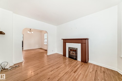 10748 123 Street, Edmonton, AB 