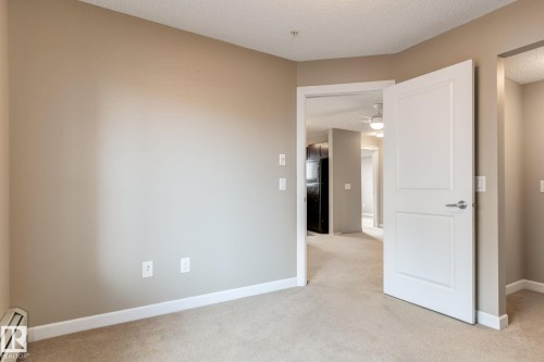 204 3715 Whitelaw Lane, Edmonton, AB 