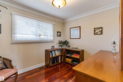 25 Mount Royal Drive, St. Albert, AB 