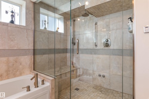 25 Mount Royal Drive, St. Albert, AB 