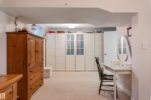 25 Mount Royal Drive, St. Albert, AB 