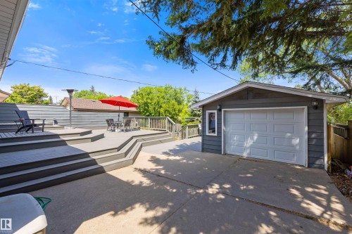 25 Mount Royal Drive, St. Albert, AB 
