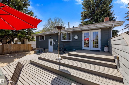 25 Mount Royal Drive, St. Albert, AB 