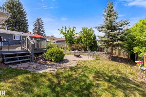 25 Mount Royal Drive, St. Albert, AB 