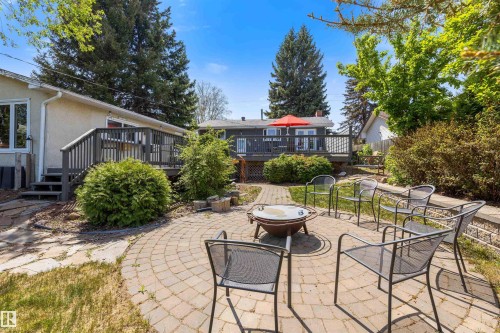 25 Mount Royal Drive, St. Albert, AB 
