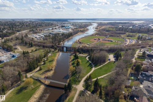 25 Mount Royal Drive, St. Albert, AB 