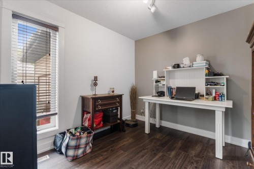 Office - 18 Woodbend Way, Fort Saskatchewan, AB 