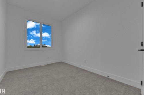 Empty room - 4213 63 Street, Beaumont, AB 