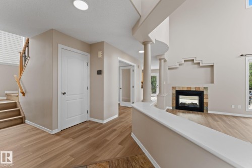 1611 Forbes Way, Edmonton, AB 
