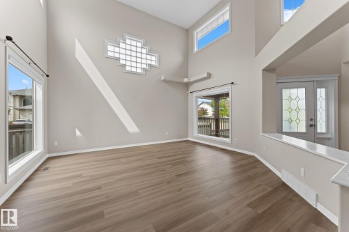 1611 Forbes Way, Edmonton, AB 