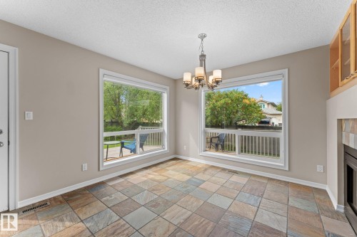 1611 Forbes Way, Edmonton, AB 