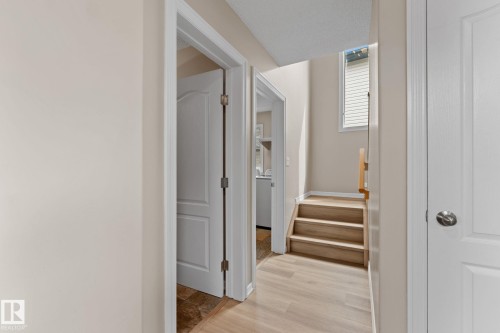 1611 Forbes Way, Edmonton, AB 