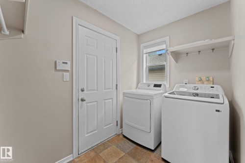 1611 Forbes Way, Edmonton, AB 