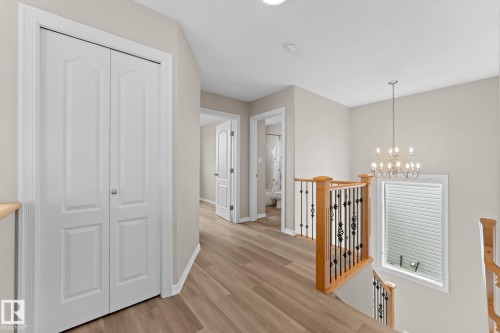 1611 Forbes Way, Edmonton, AB 