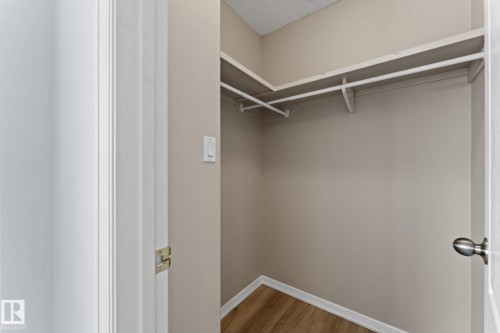 1611 Forbes Way, Edmonton, AB 