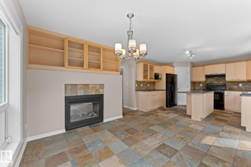 1611 Forbes Way, Edmonton, AB 