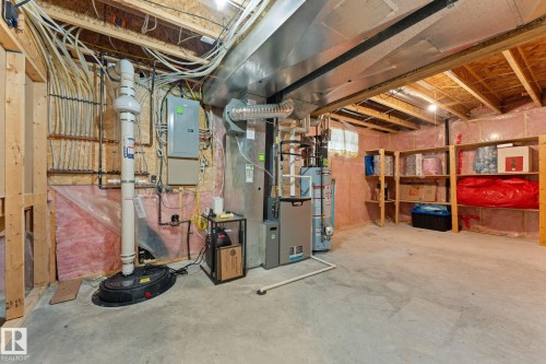1611 Forbes Way, Edmonton, AB 