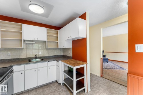 210 Roseland Village, Edmonton, AB 