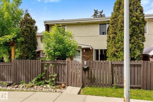 210 Roseland Village, Edmonton, AB 