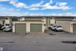 3217 132A Avenue  Edmonton, AB T5A 4K4