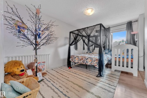 3217 132A Avenue, Edmonton, AB 