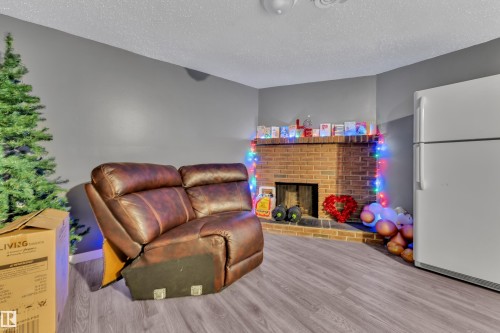 3217 132A Avenue, Edmonton, AB 