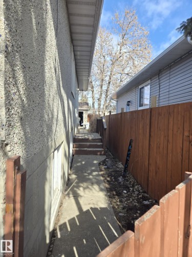 6422 132 Avenue, Edmonton, AB 