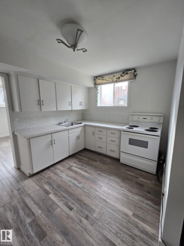 6422 132 Avenue, Edmonton, AB 