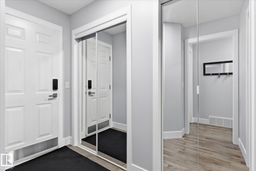 3948 42 Street, Edmonton, AB - Indoor Photo Showing Other Room