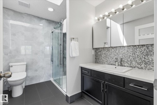 3948 42 Street, Edmonton, AB - Indoor Photo Showing Bathroom