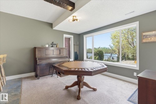 3948 42 Street, Edmonton, AB - Indoor