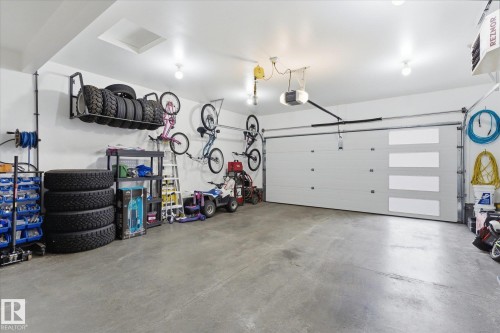 3948 42 Street, Edmonton, AB - Indoor Photo Showing Garage