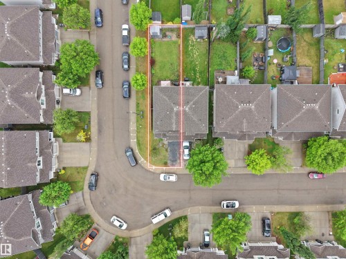 Image quality insufficient for description - 21316 45A Avenue Nw, Edmonton, AB 