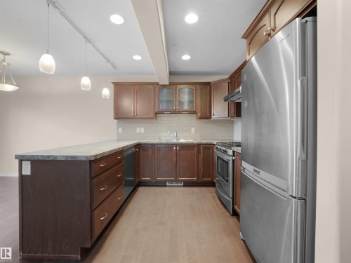 Kitchen - 21316 45A Avenue Nw, Edmonton, AB 