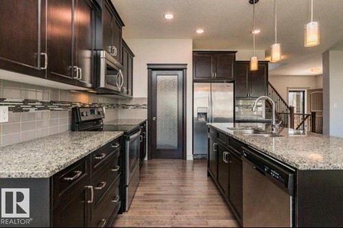 5912 19 Avenue, Edmonton, AB 