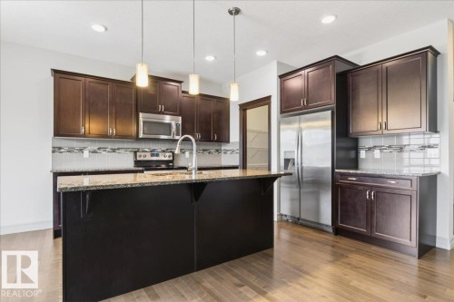 5912 19 Avenue, Edmonton, AB 