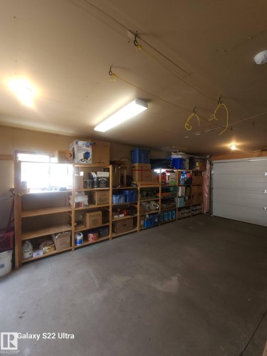 4419 43 Avenue, Leduc, AB - Indoor Photo Showing Garage