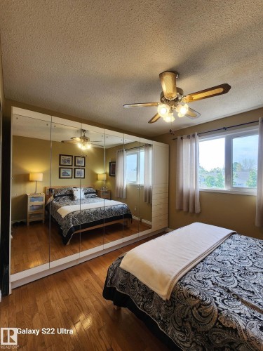 4419 43 Avenue, Leduc, AB - Indoor Photo Showing Bedroom