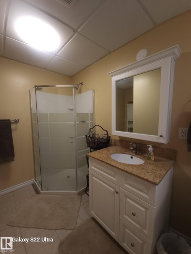 4419 43 Avenue, Leduc, AB - Indoor Photo Showing Bathroom