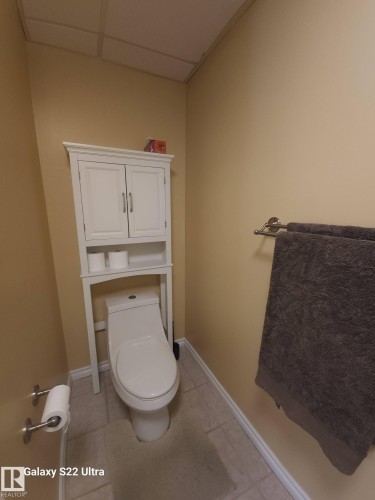 4419 43 Avenue, Leduc, AB - Indoor Photo Showing Bathroom