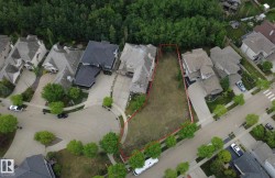 425 CALDWELL Place  Edmonton, AB T6M 2X3
