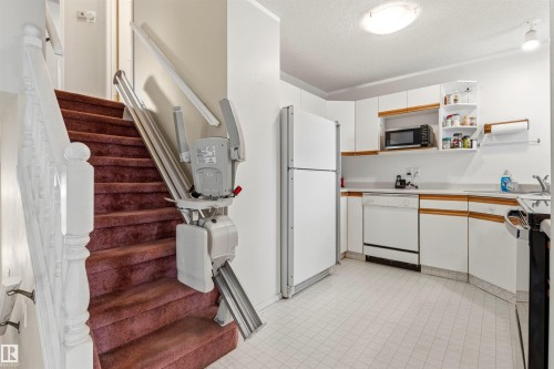 12 3311 58 Street, Edmonton, AB 