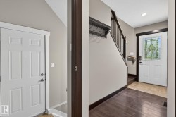Seperate Entrance - 