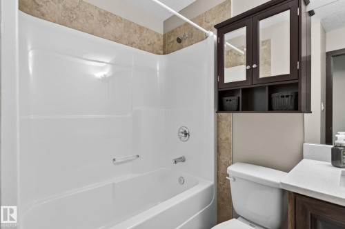 Bathroom - 8506 80 Avenue, Edmonton, AB 