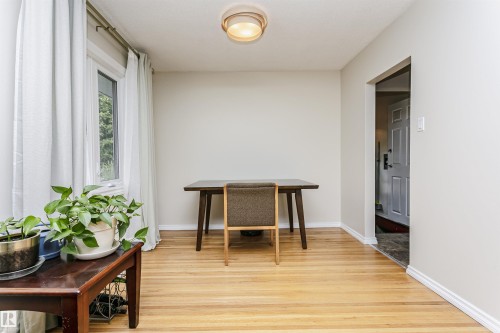8628 64 Avenue, Edmonton, AB 
