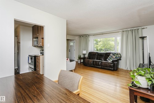 8628 64 Avenue, Edmonton, AB 