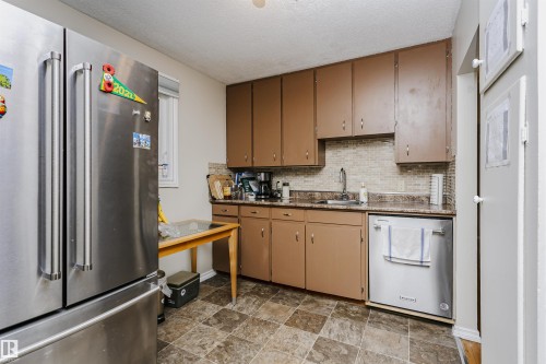 8628 64 Avenue, Edmonton, AB 