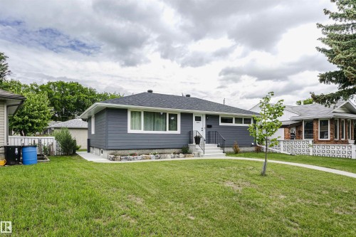 8628 64 Avenue, Edmonton, AB 